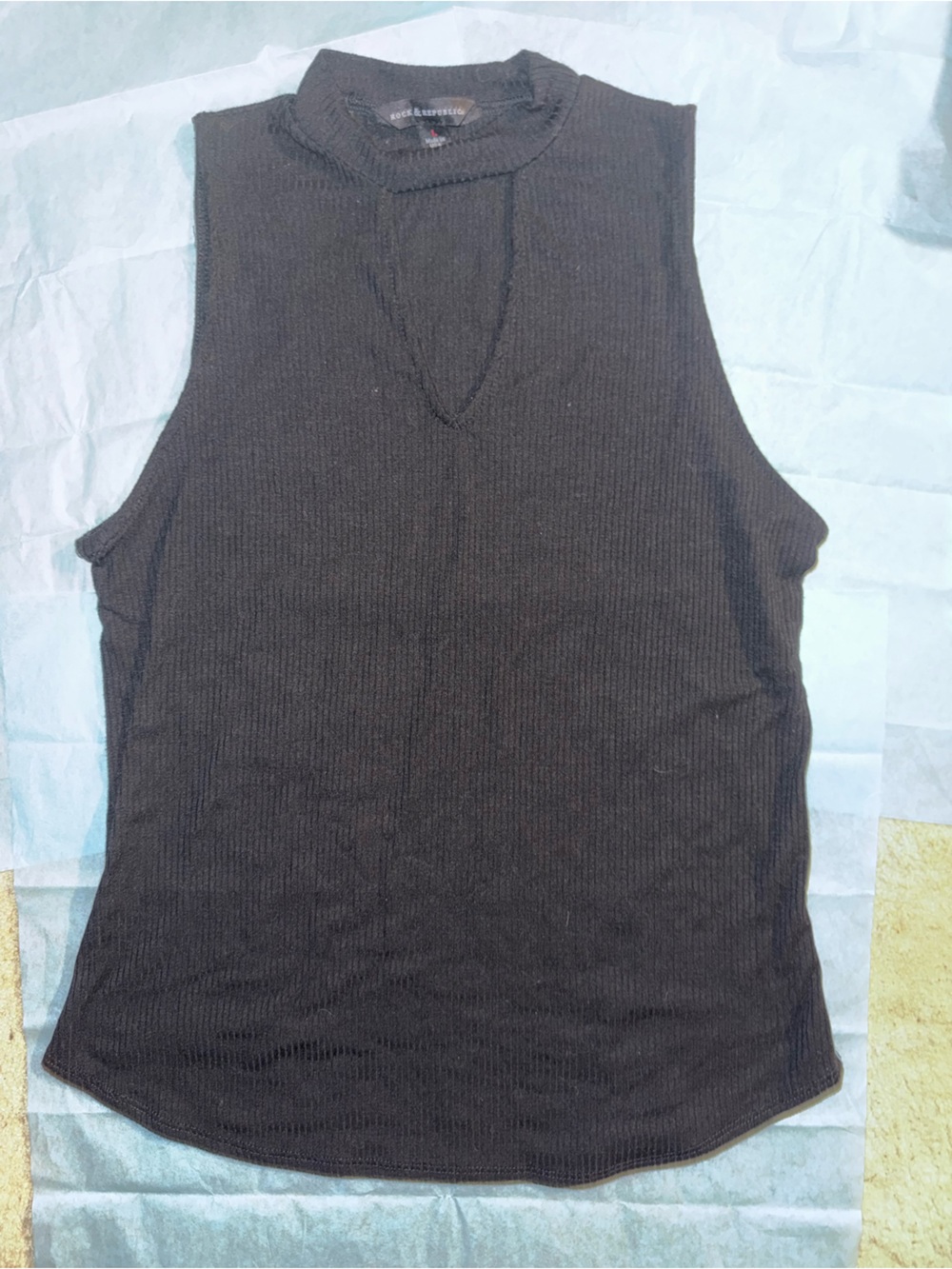 Rock & Republic Black Sleeveless Ribbed Knit Top